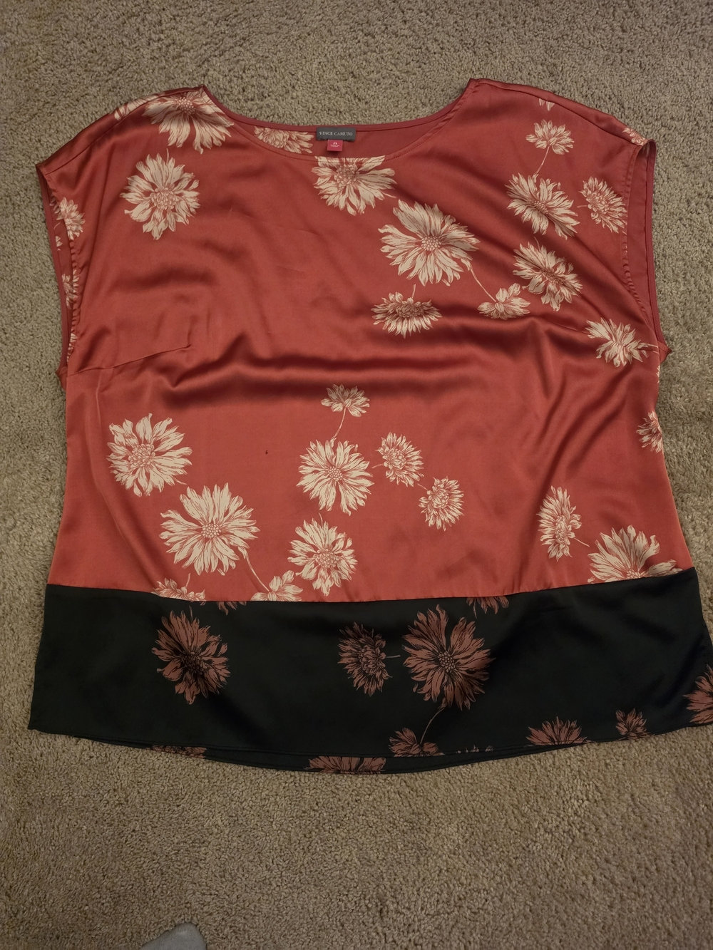 Vince Camuto Top